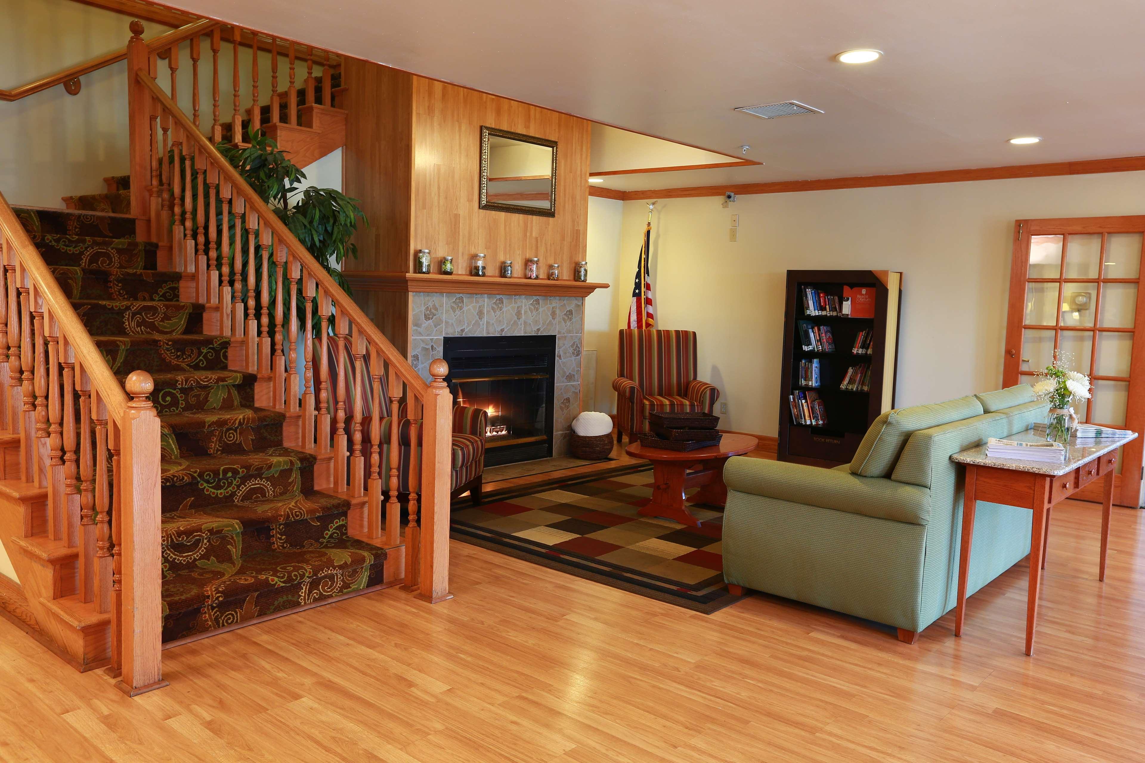 Country Inn & Suites By Radisson, Grand Rapids Airport, Mi Экстерьер фото