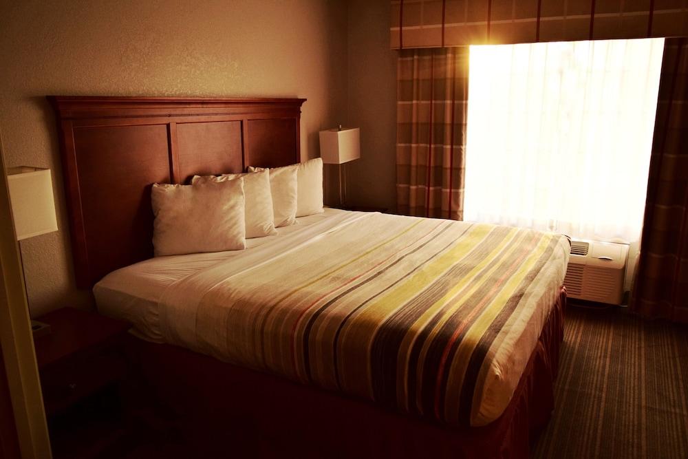 Country Inn & Suites By Radisson, Grand Rapids Airport, Mi Экстерьер фото