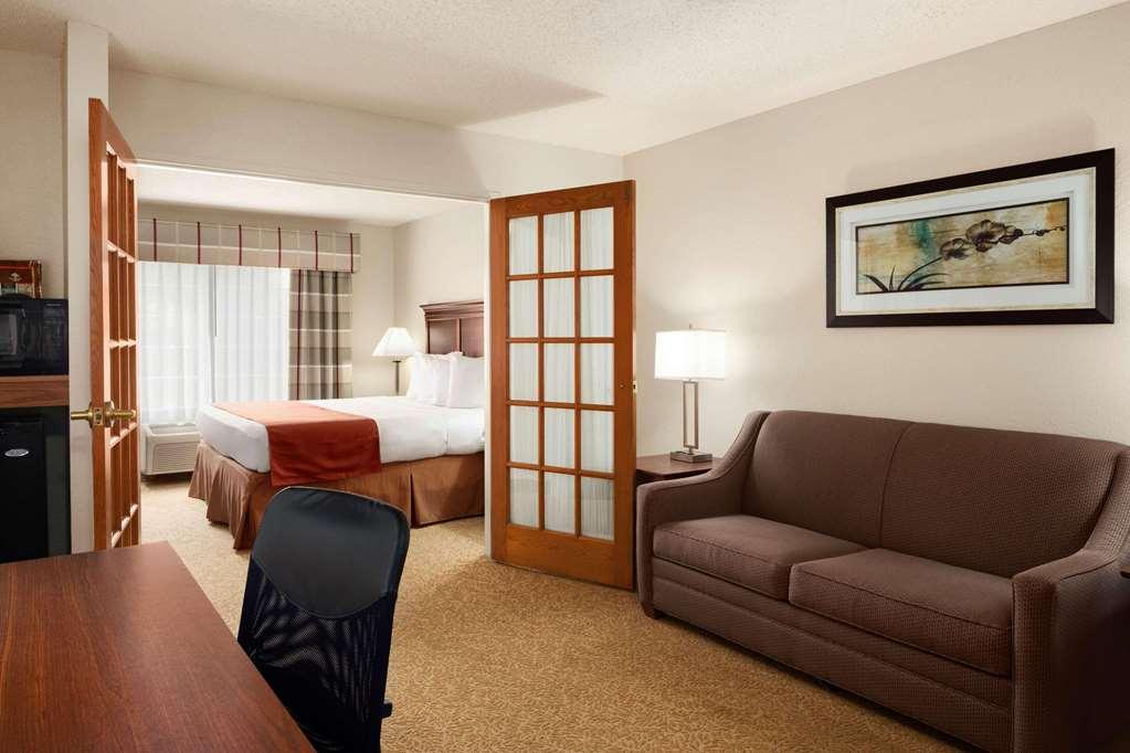 Country Inn & Suites By Radisson, Grand Rapids Airport, Mi Номер фото