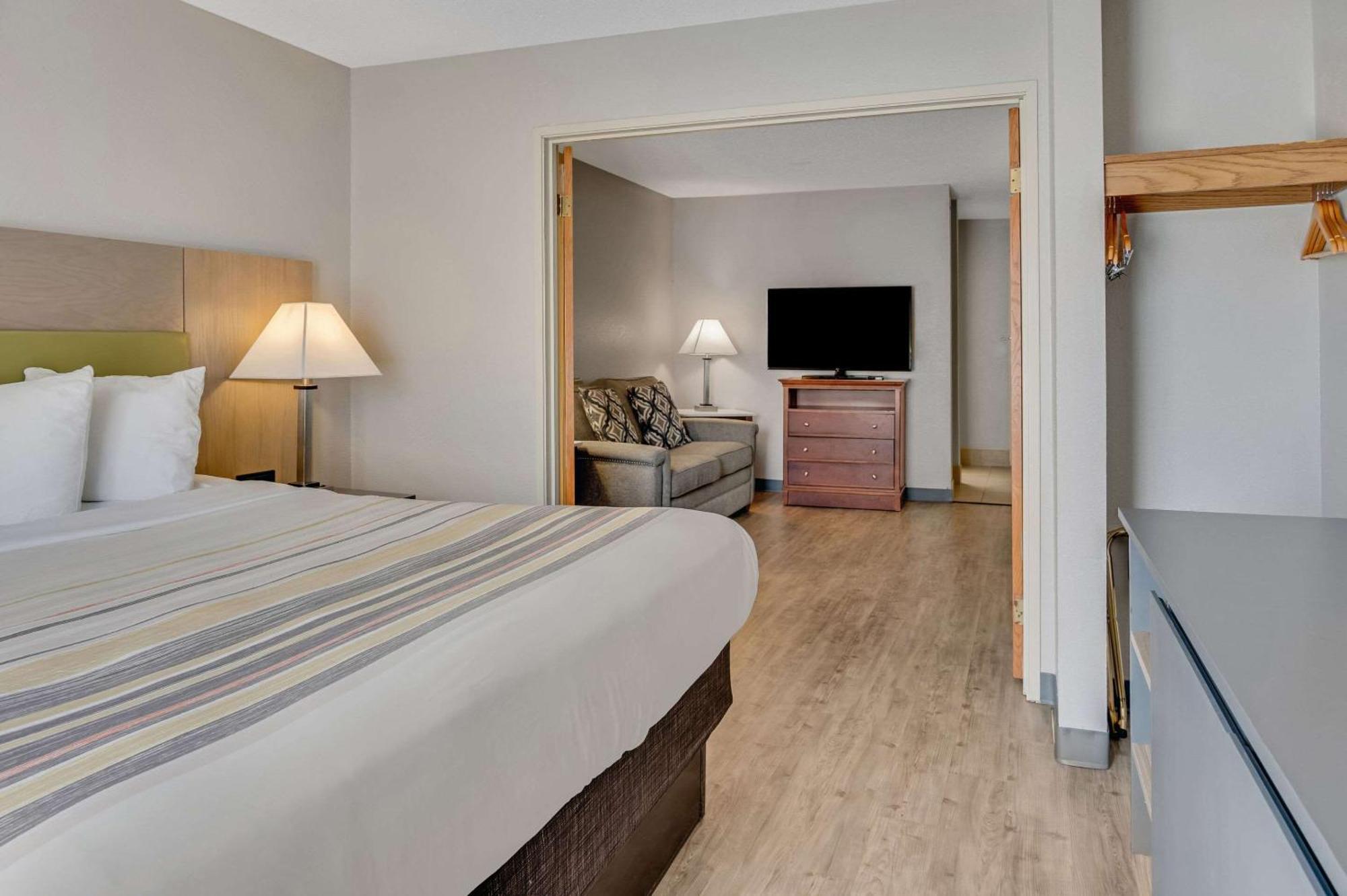 Country Inn & Suites By Radisson, Grand Rapids Airport, Mi Экстерьер фото