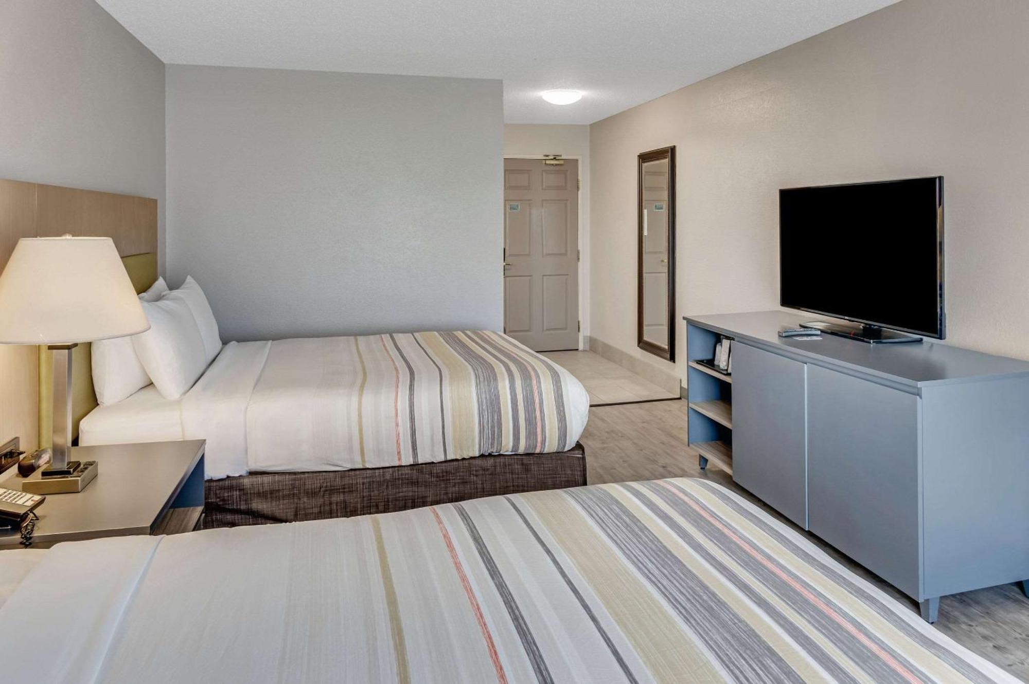 Country Inn & Suites By Radisson, Grand Rapids Airport, Mi Экстерьер фото