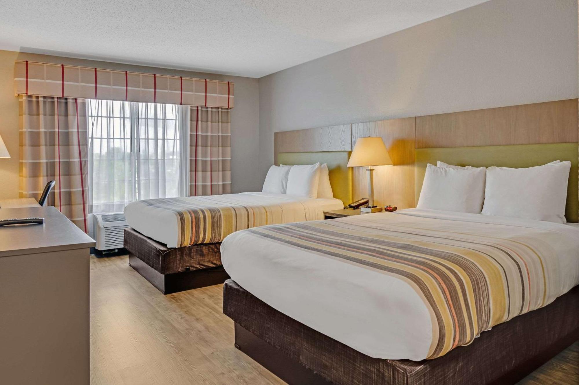 Country Inn & Suites By Radisson, Grand Rapids Airport, Mi Экстерьер фото